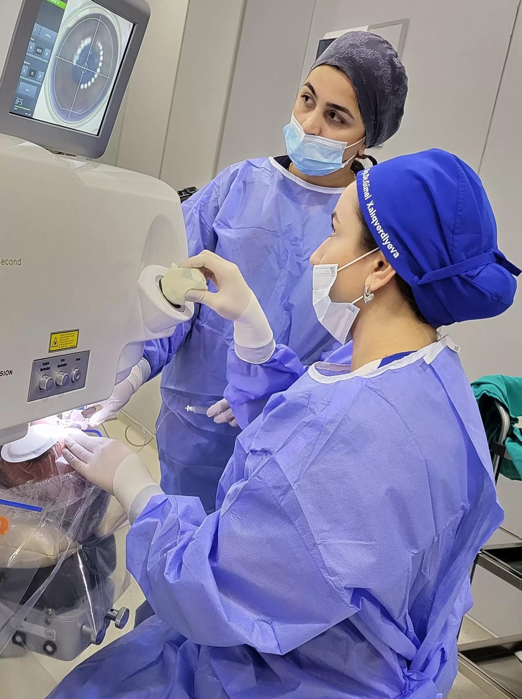 Dr. Günel Xalıqverdiyeva əməliyyat zamanı